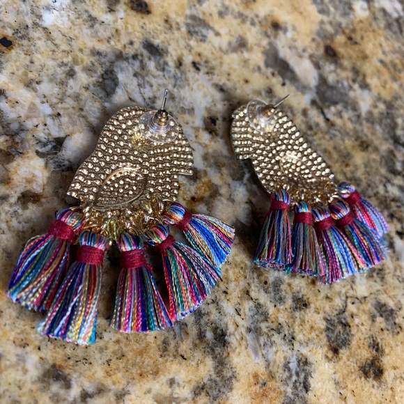 Parrot Earrings - Picture 3 of 4